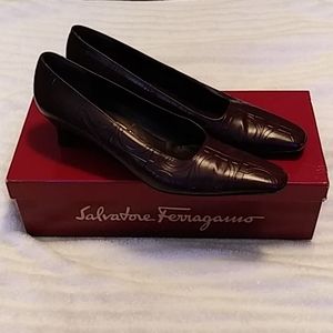 Salvatore Ferragamo Sillaba Espresso Pebble Calf